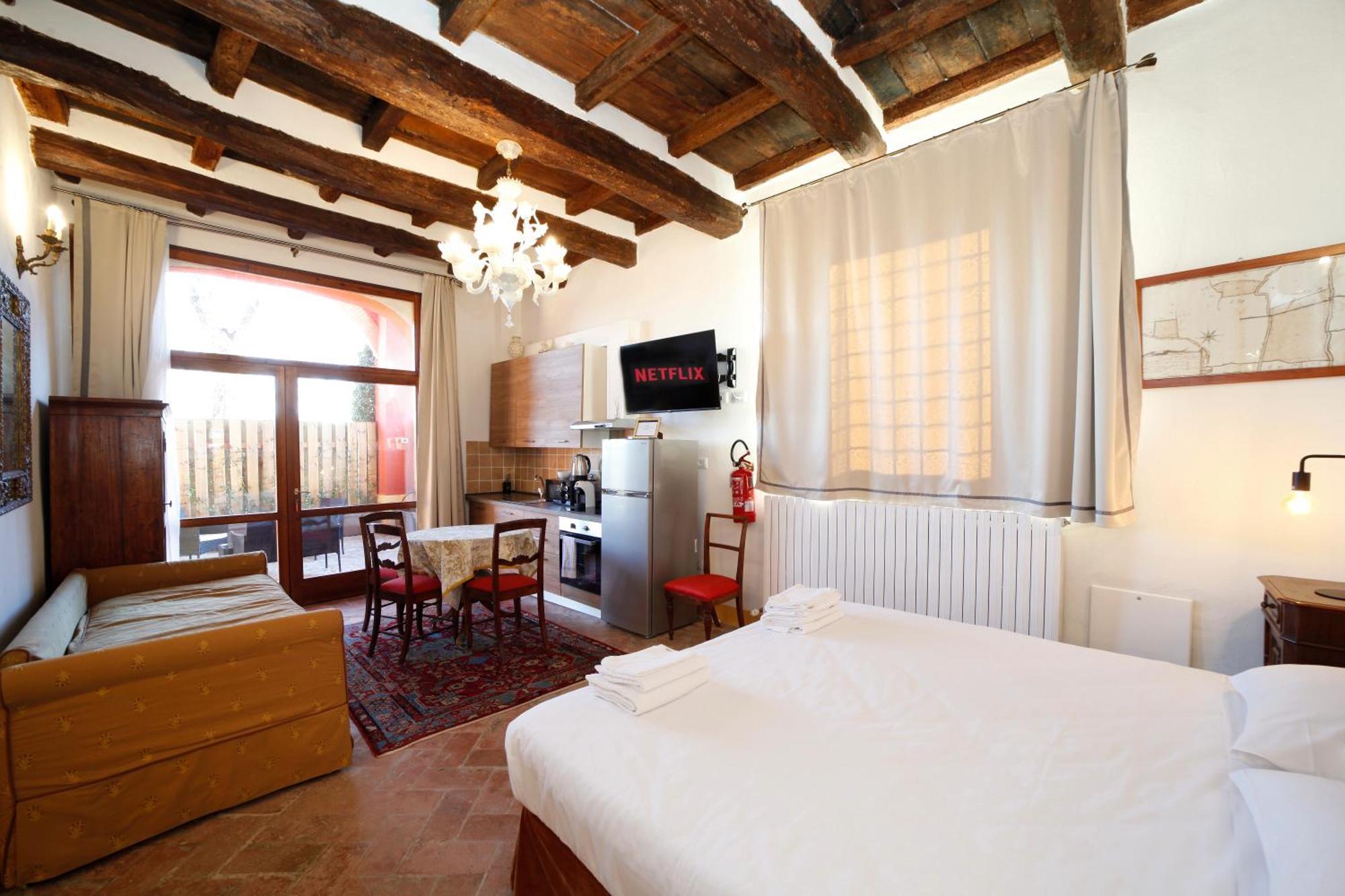 กา ปาลัซโซ มัลวาเซีย Bed & Breakfast ซาสโซ มาร์โคนิ ภายนอก รูปภาพ