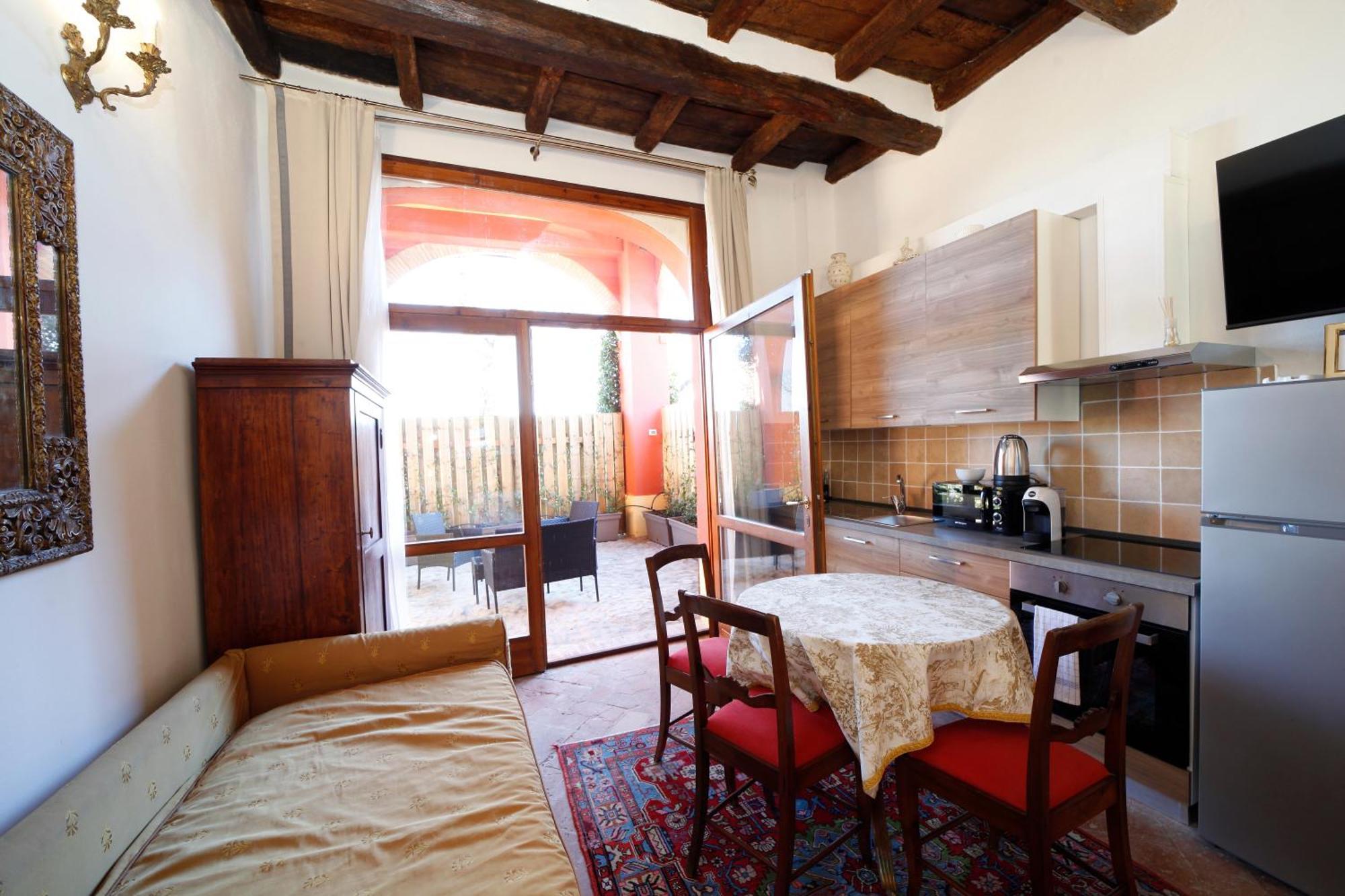 กา ปาลัซโซ มัลวาเซีย Bed & Breakfast ซาสโซ มาร์โคนิ ภายนอก รูปภาพ