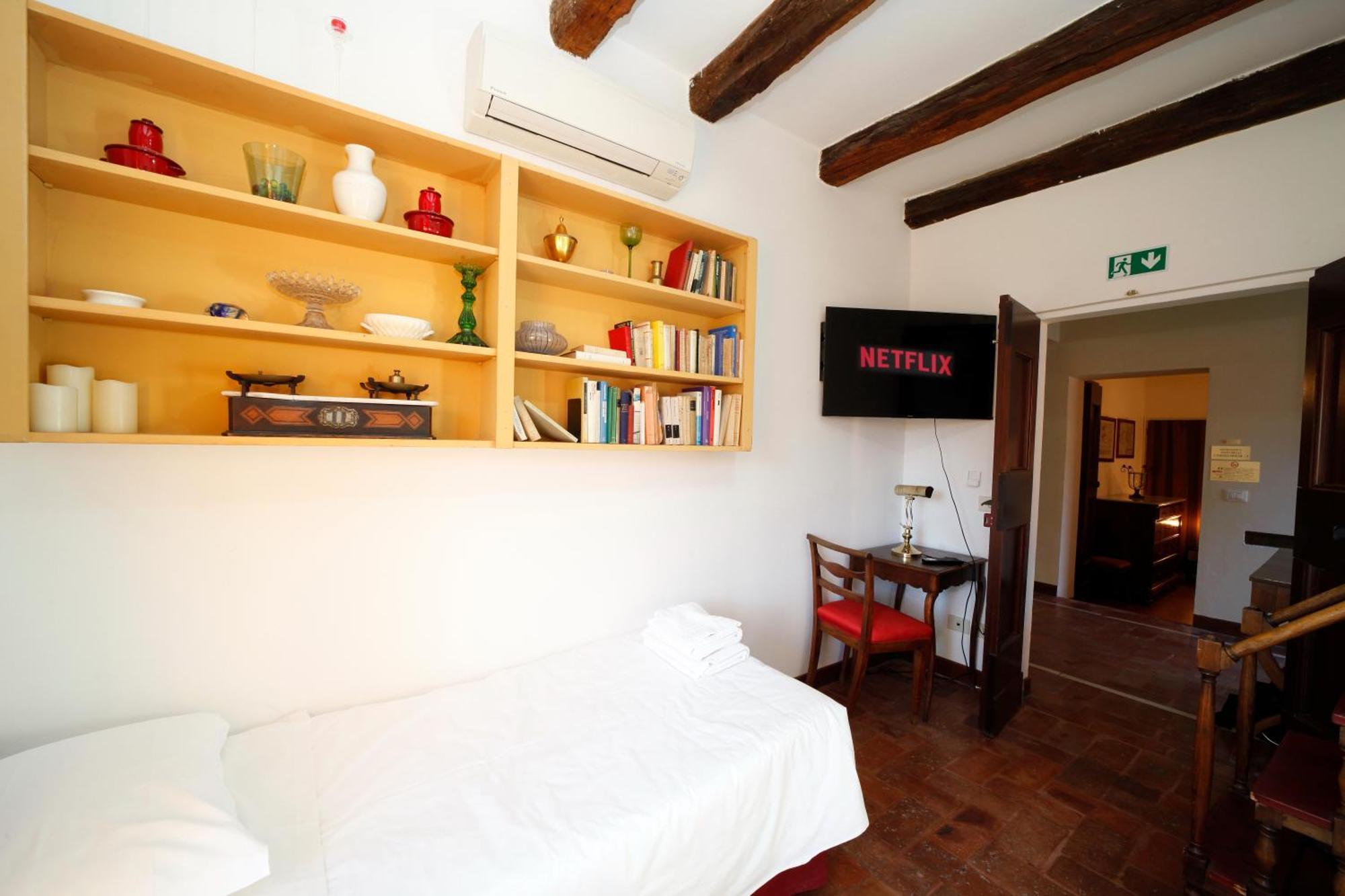 กา ปาลัซโซ มัลวาเซีย Bed & Breakfast ซาสโซ มาร์โคนิ ภายนอก รูปภาพ