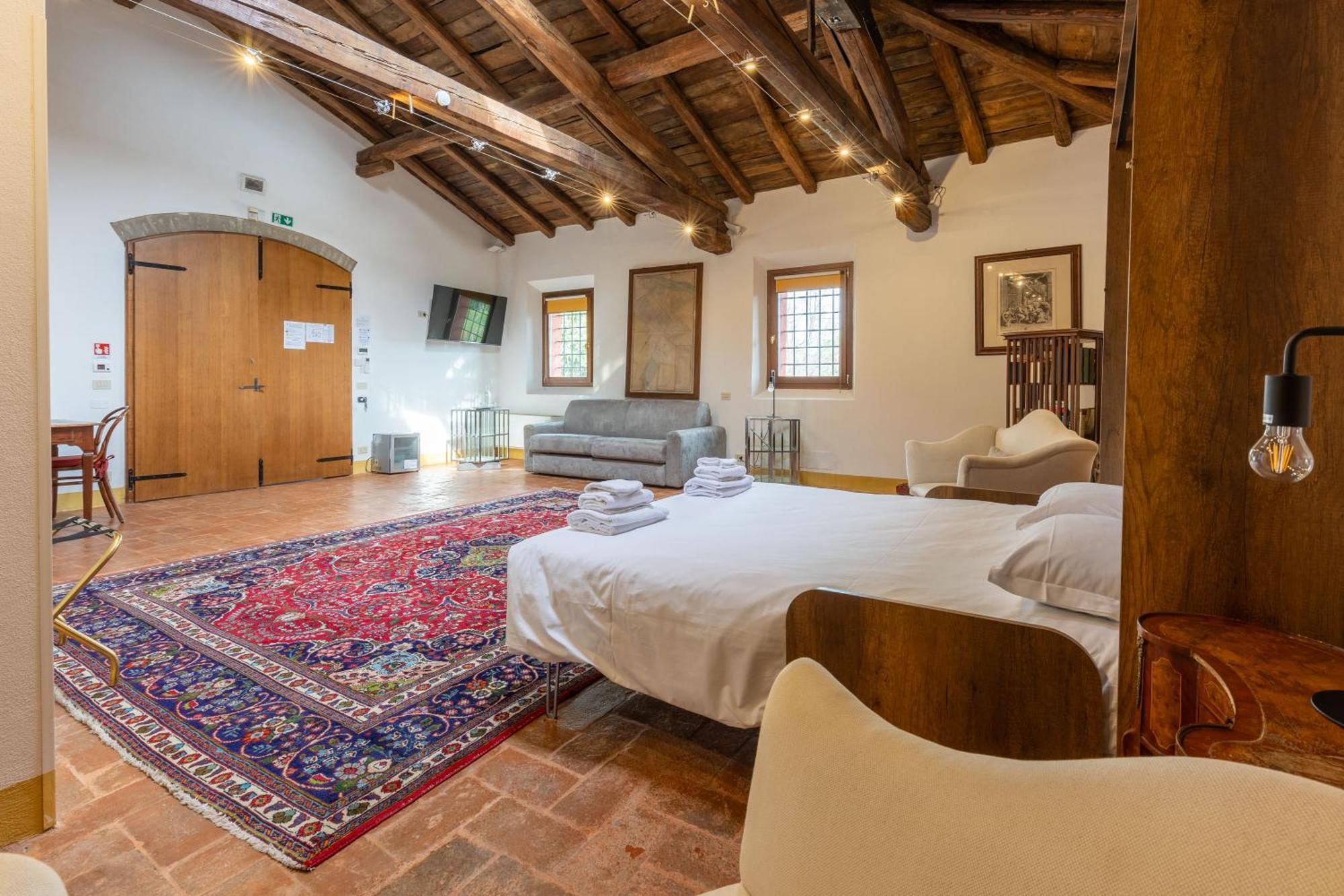 กา ปาลัซโซ มัลวาเซีย Bed & Breakfast ซาสโซ มาร์โคนิ ภายนอก รูปภาพ