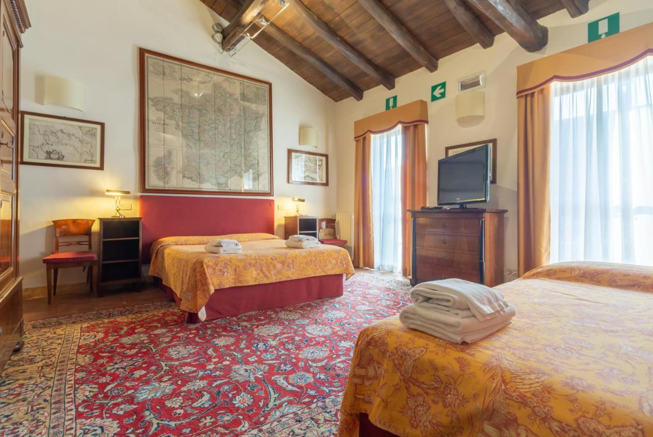 กา ปาลัซโซ มัลวาเซีย Bed & Breakfast ซาสโซ มาร์โคนิ ภายนอก รูปภาพ